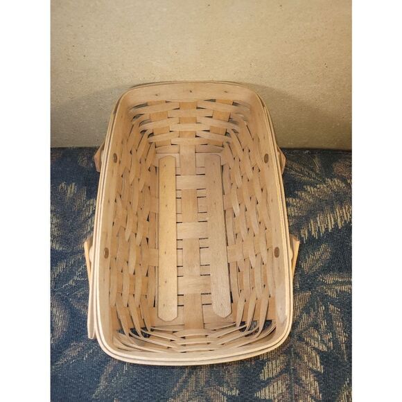 Vintage Longaberger Medium Gathering Basket with Swing Handles - Picture 5 of 11